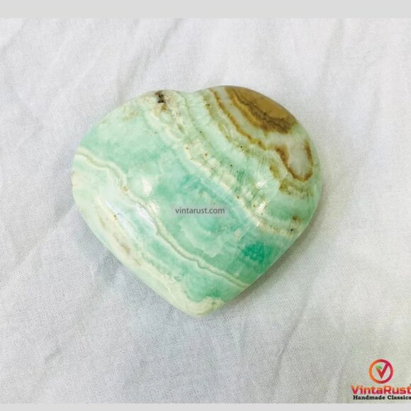 Rare Smithsonite Gemstone: Natural Green Smithsonite Gemstone Crystal - Picture 1 of 4
